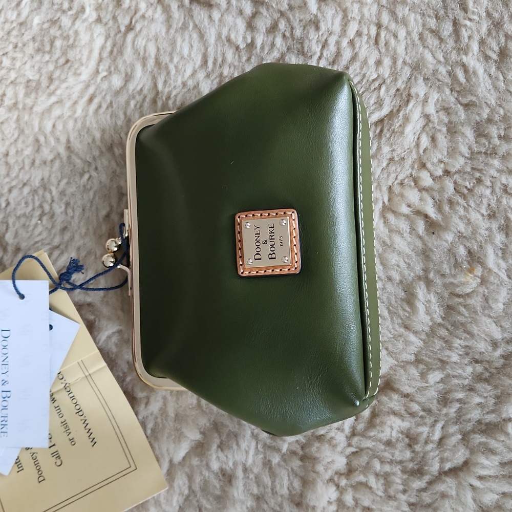 NWT Dooney & Bourke Olive Green Leather Kisslock Large Framed Purse π«πβ€οΈπ - Picture 13 of 16